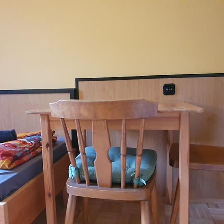Affordable Central Rooms, 10-Min To Lugner City Viena Exterior foto