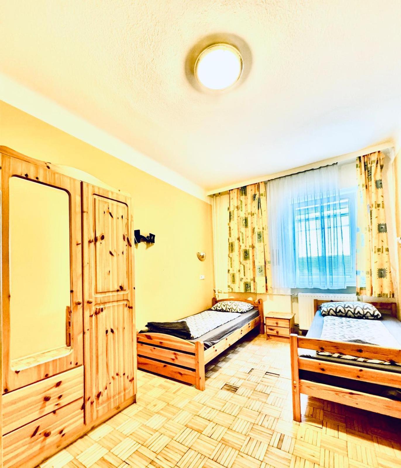 Affordable Central Rooms, 10-Min To Lugner City Viena Exterior foto